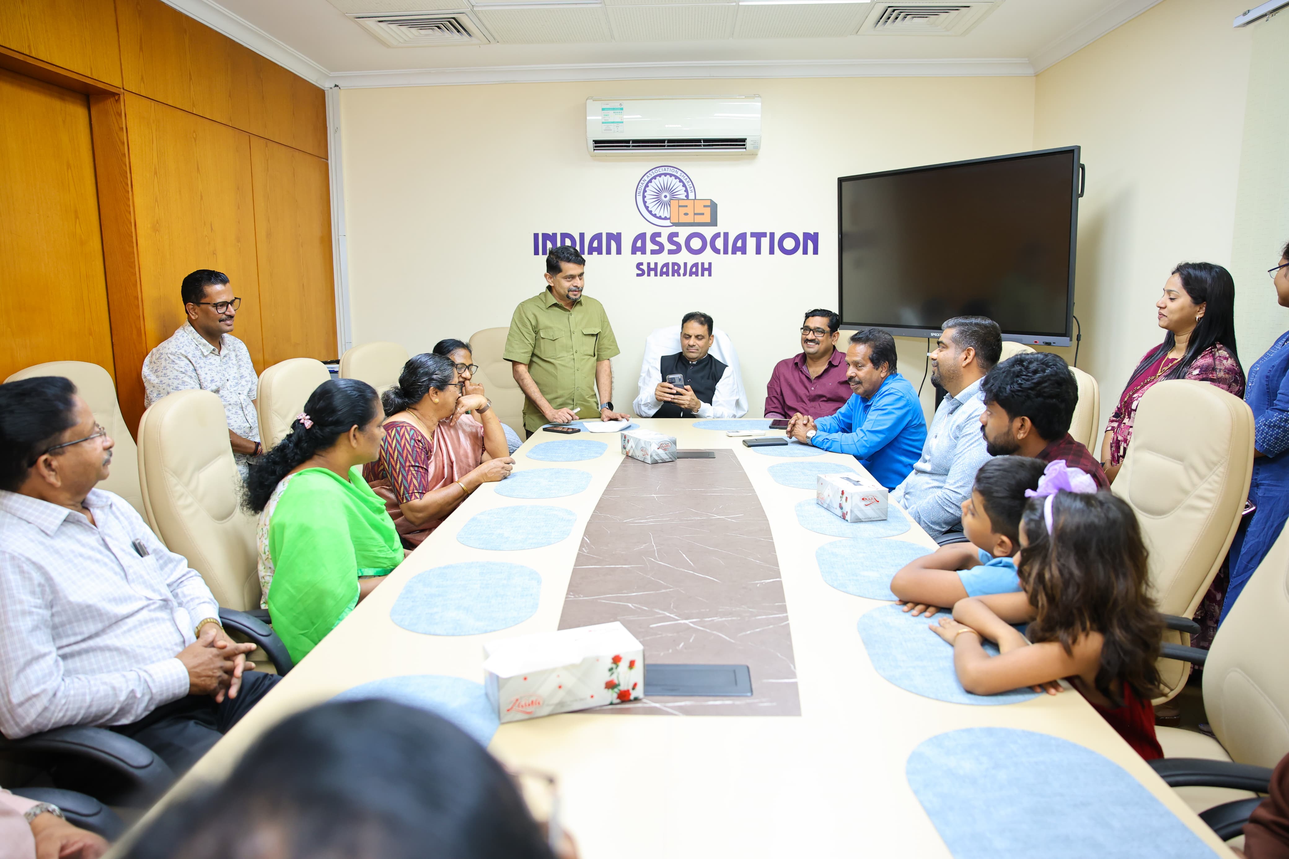 Leading boardroom discussion